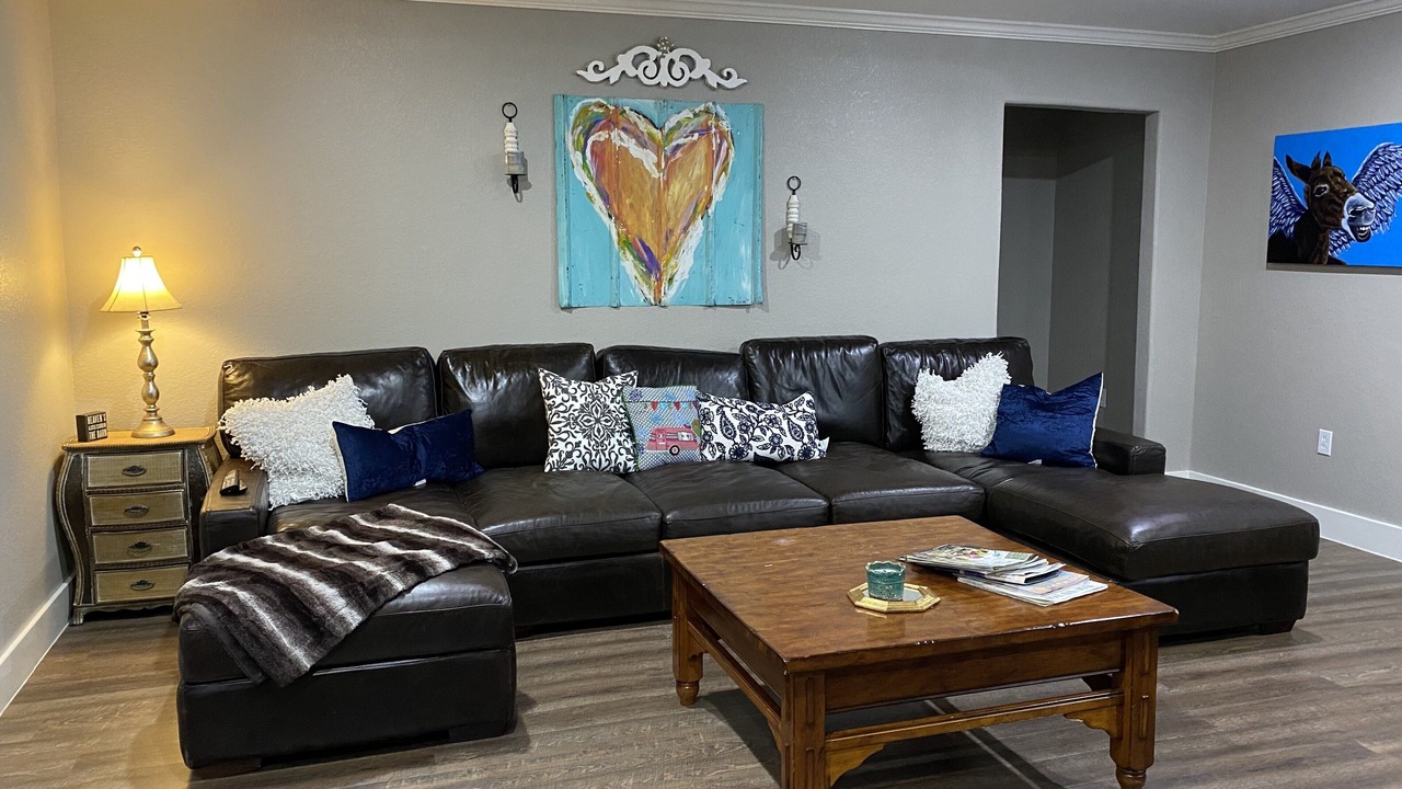 Photo of Livingroom in Ledbetter