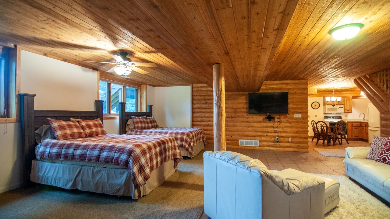 Photo of Bedroom in Crosslake
