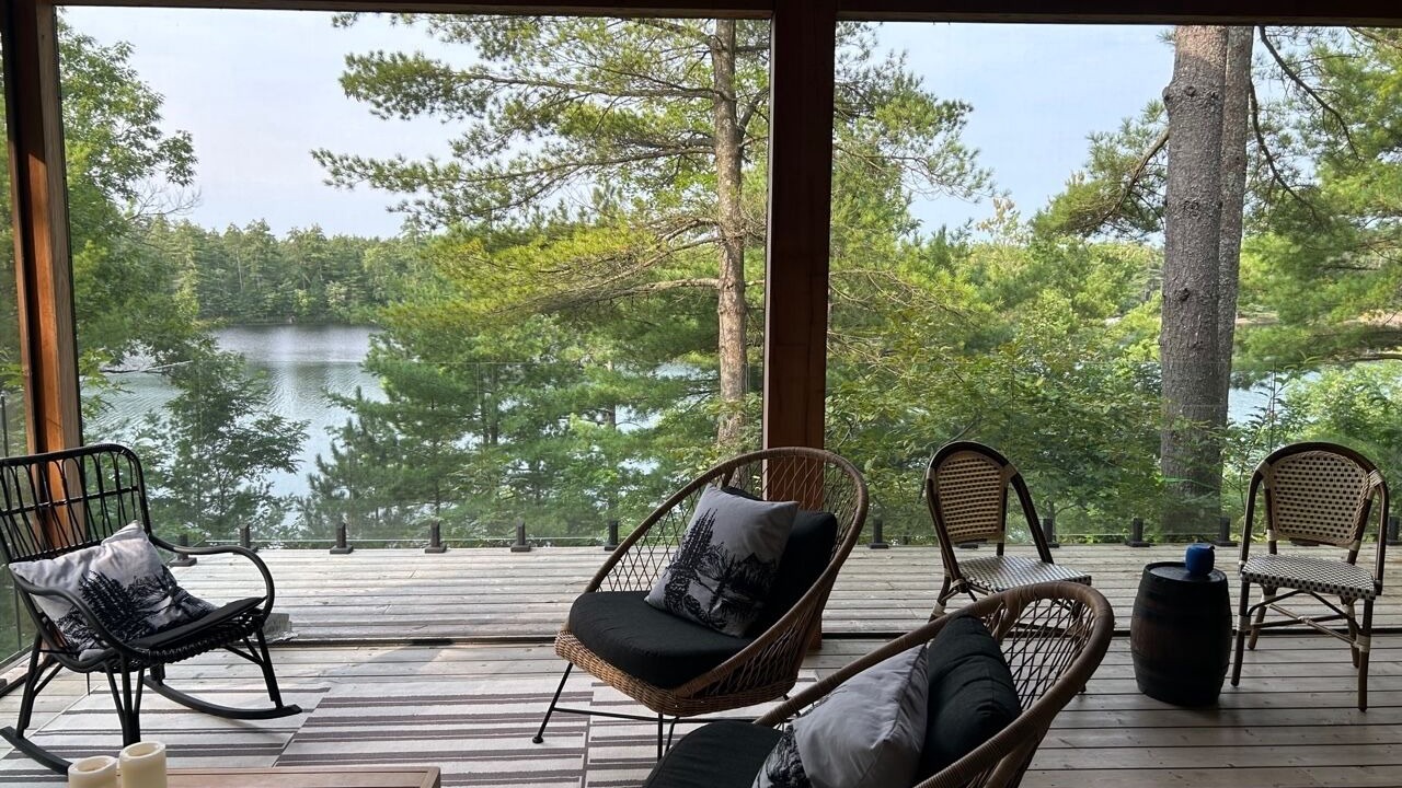 Photo of Patio Balcony in Gravenhurst