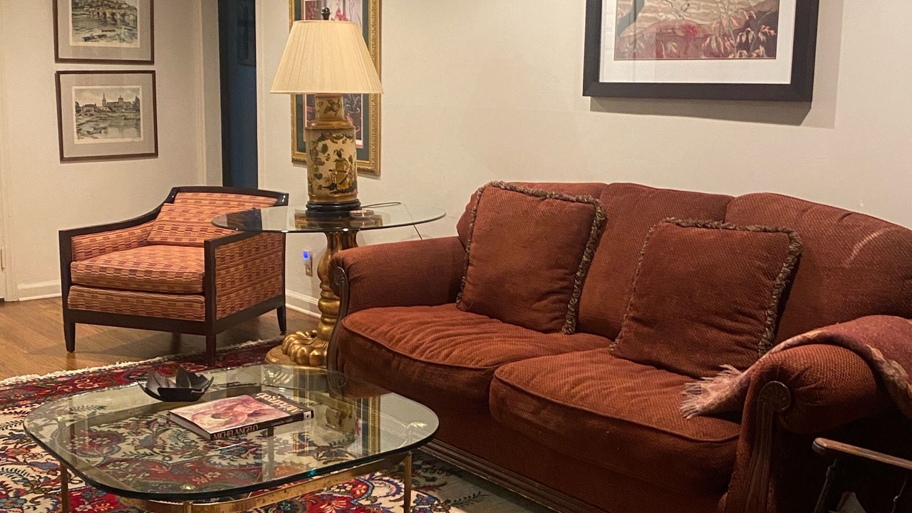 Photo of Livingroom in North Brookhaven