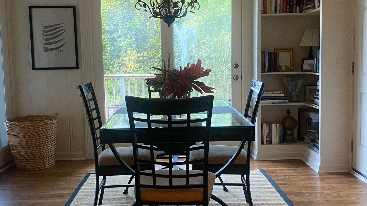 Photo of Livingroom in North Brookhaven