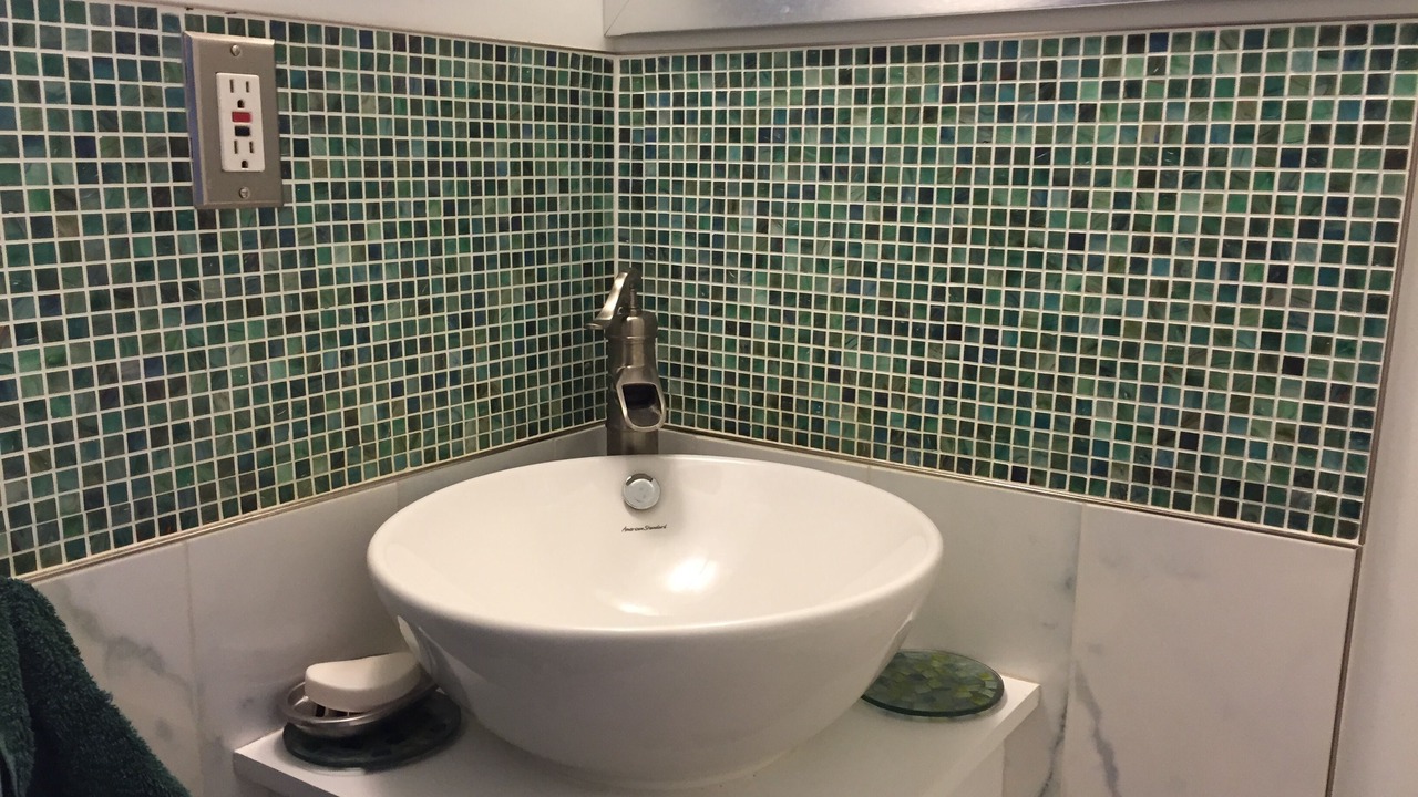 Photo of Bathroom in Centretown