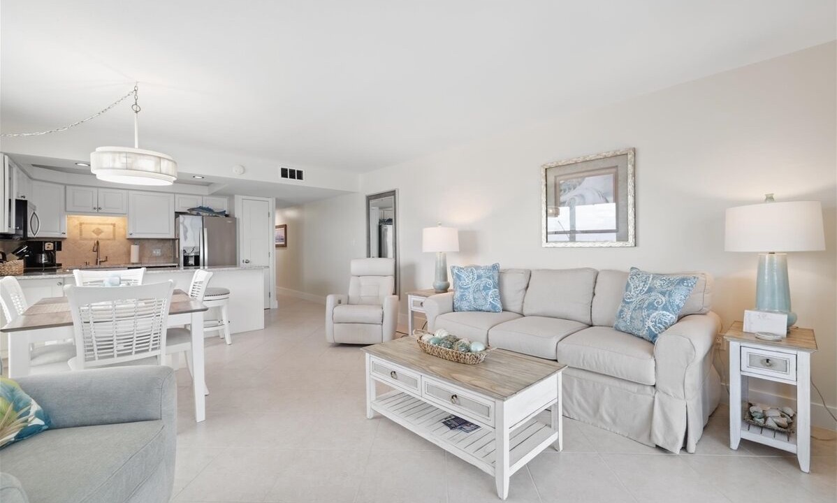 Photo of Livingroom in Fort Myers Beach