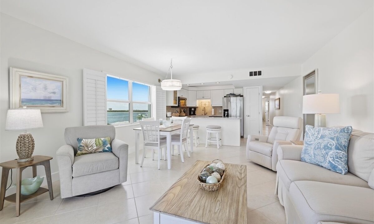 Photo of Livingroom in Fort Myers Beach