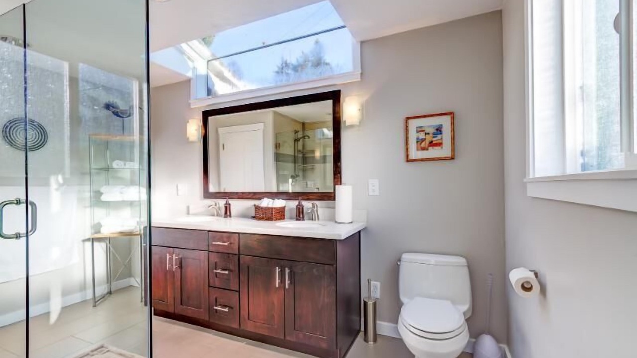 Photo of Bathroom in Sammamish