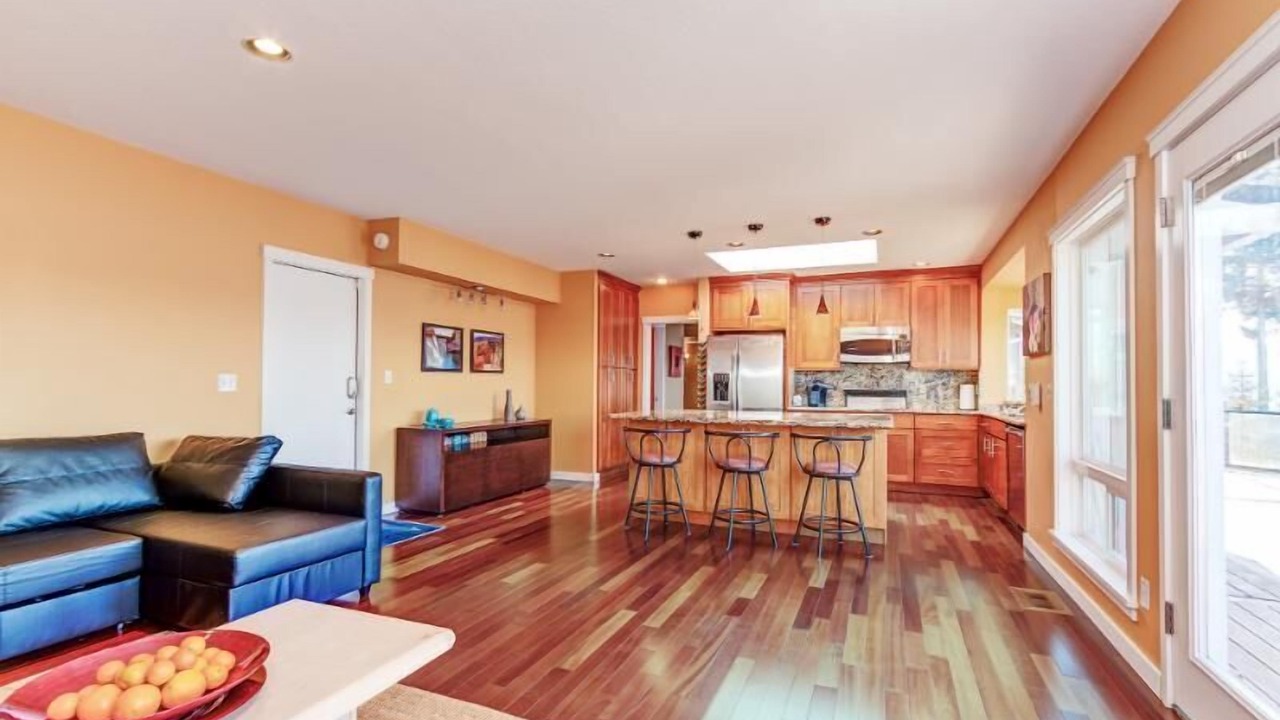 Photo of Livingroom in Sammamish