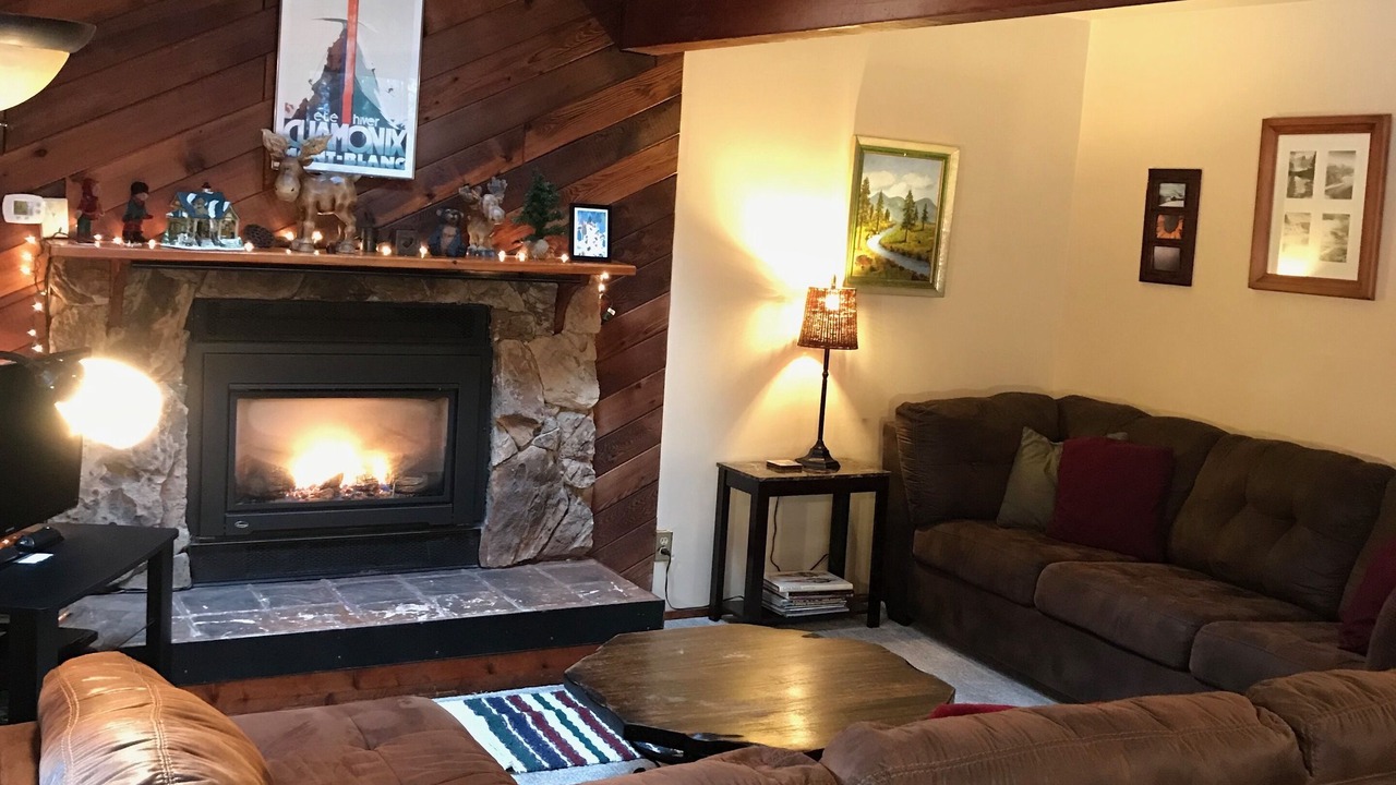 Photo of Bedroom in Glacier