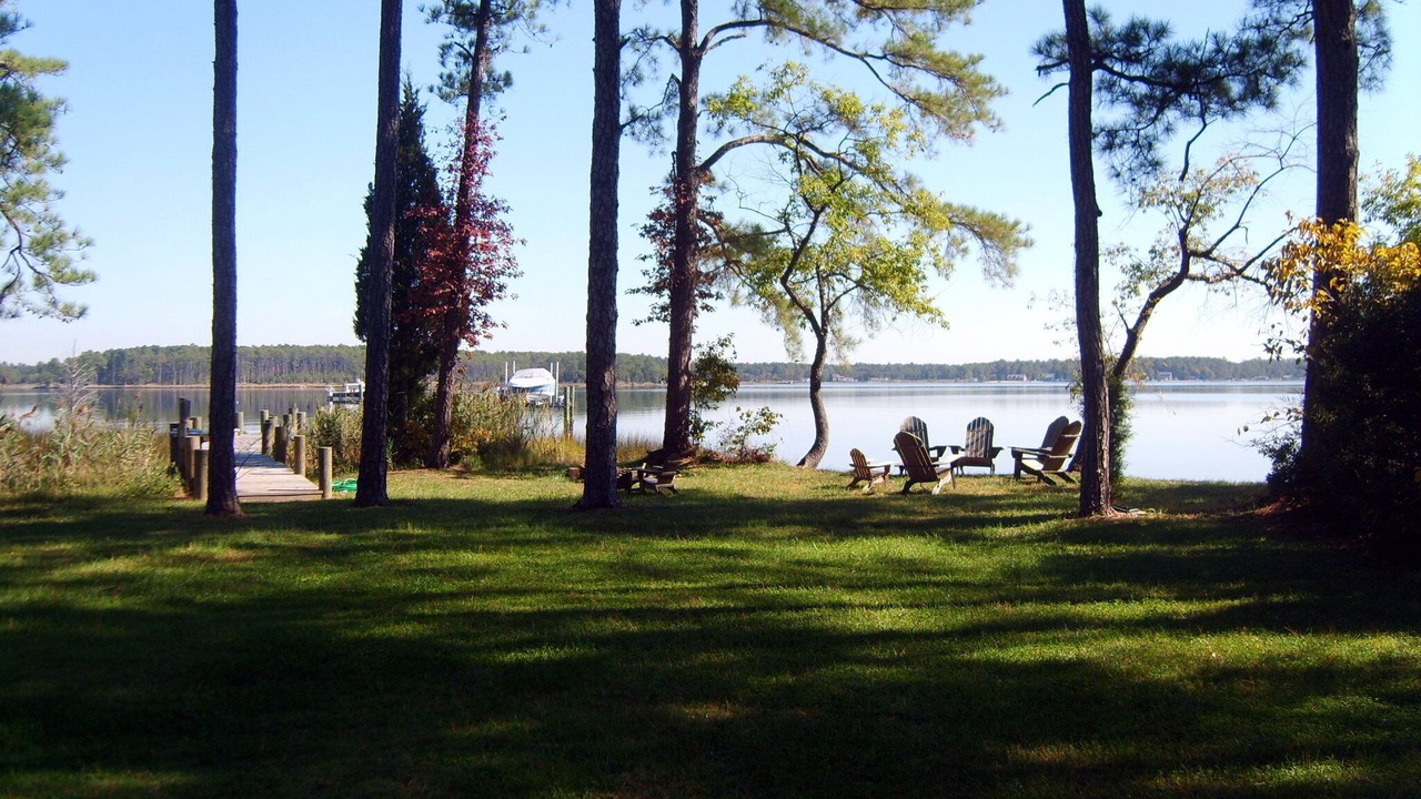 Photo of Others in Woolford