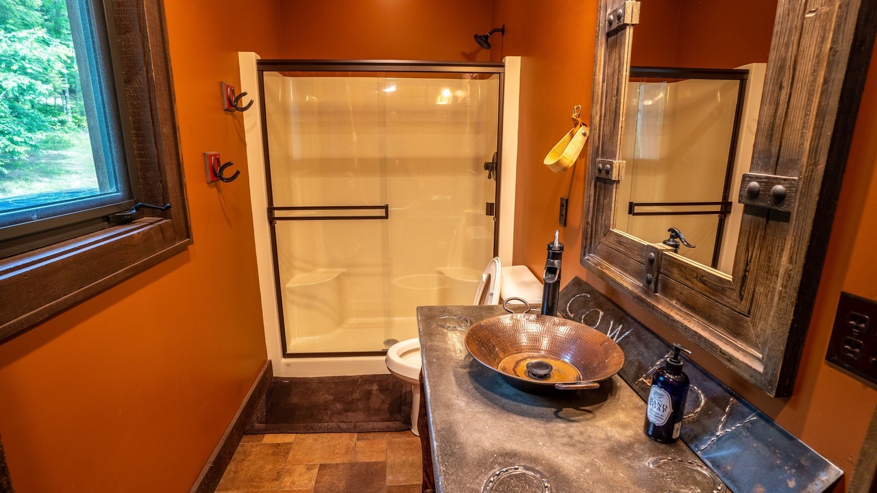 Photo of Bathroom in Goldbond