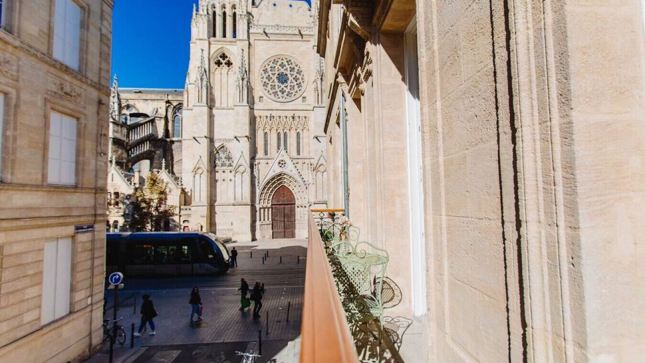 Photo of Patio Balcony in Hotel de Ville - Quinconces