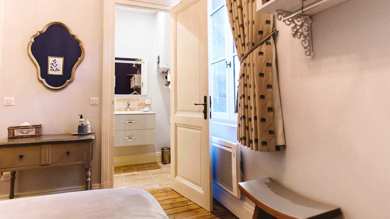Photo of Bathroom in Hotel de Ville - Quinconces