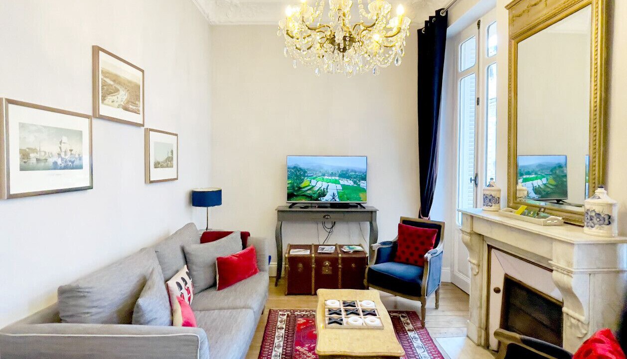 Photo of Livingroom in Hotel de Ville - Quinconces