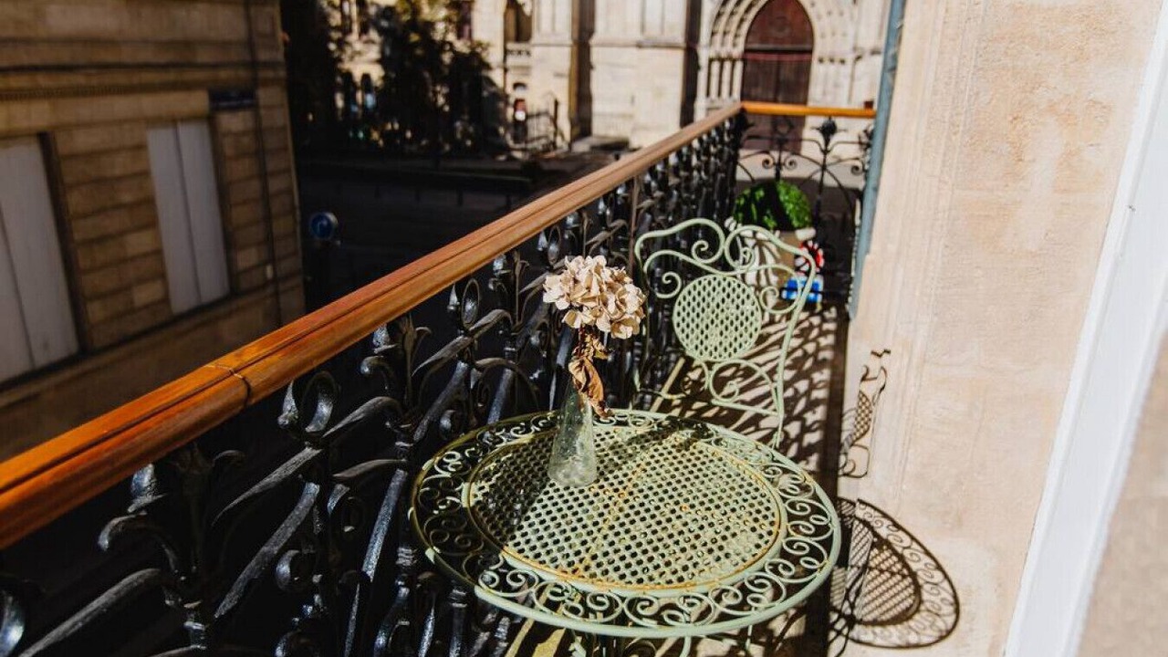 Photo of Patio Balcony in Hotel de Ville - Quinconces