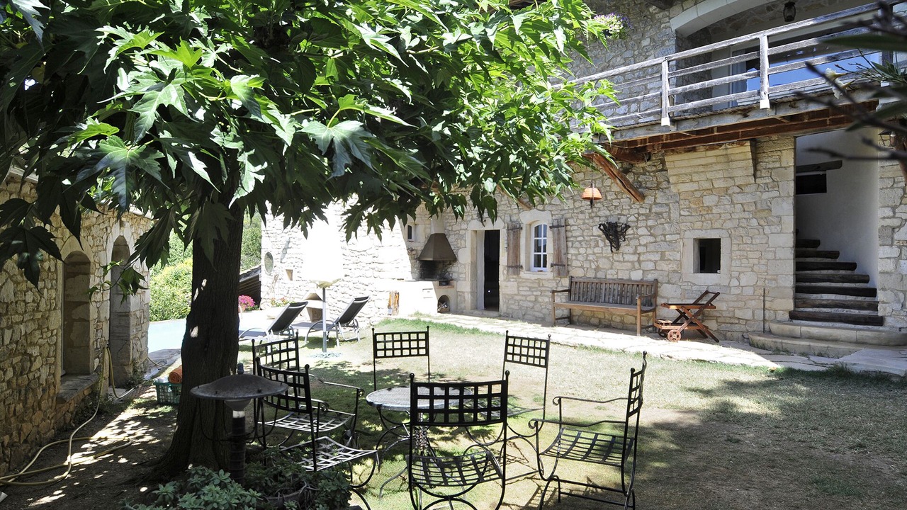 Photo of Patio Balcony in Issirac