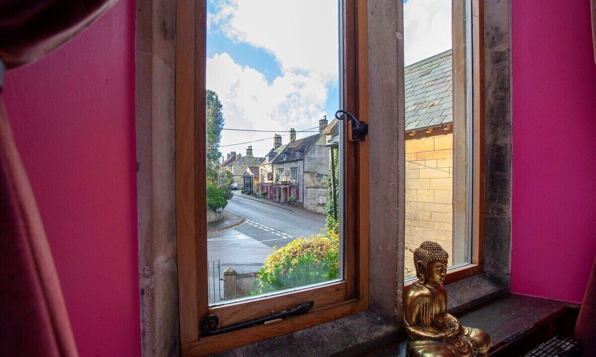 Photo of Others in Box