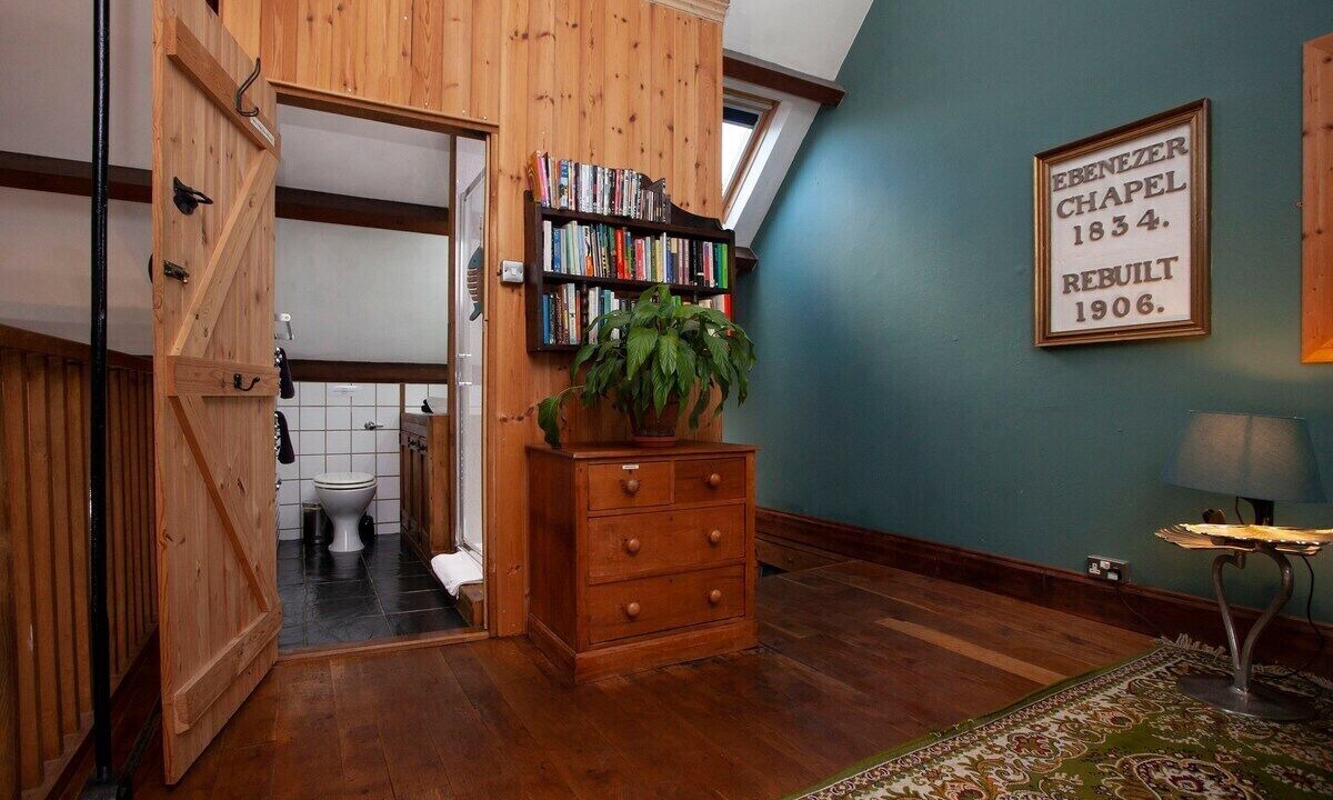 Photo of Others in Box