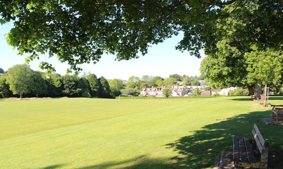 Photo of Others in Box