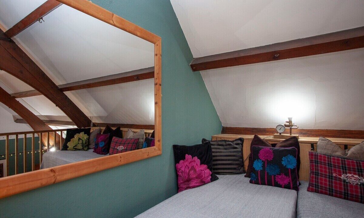 Photo of Others in Box