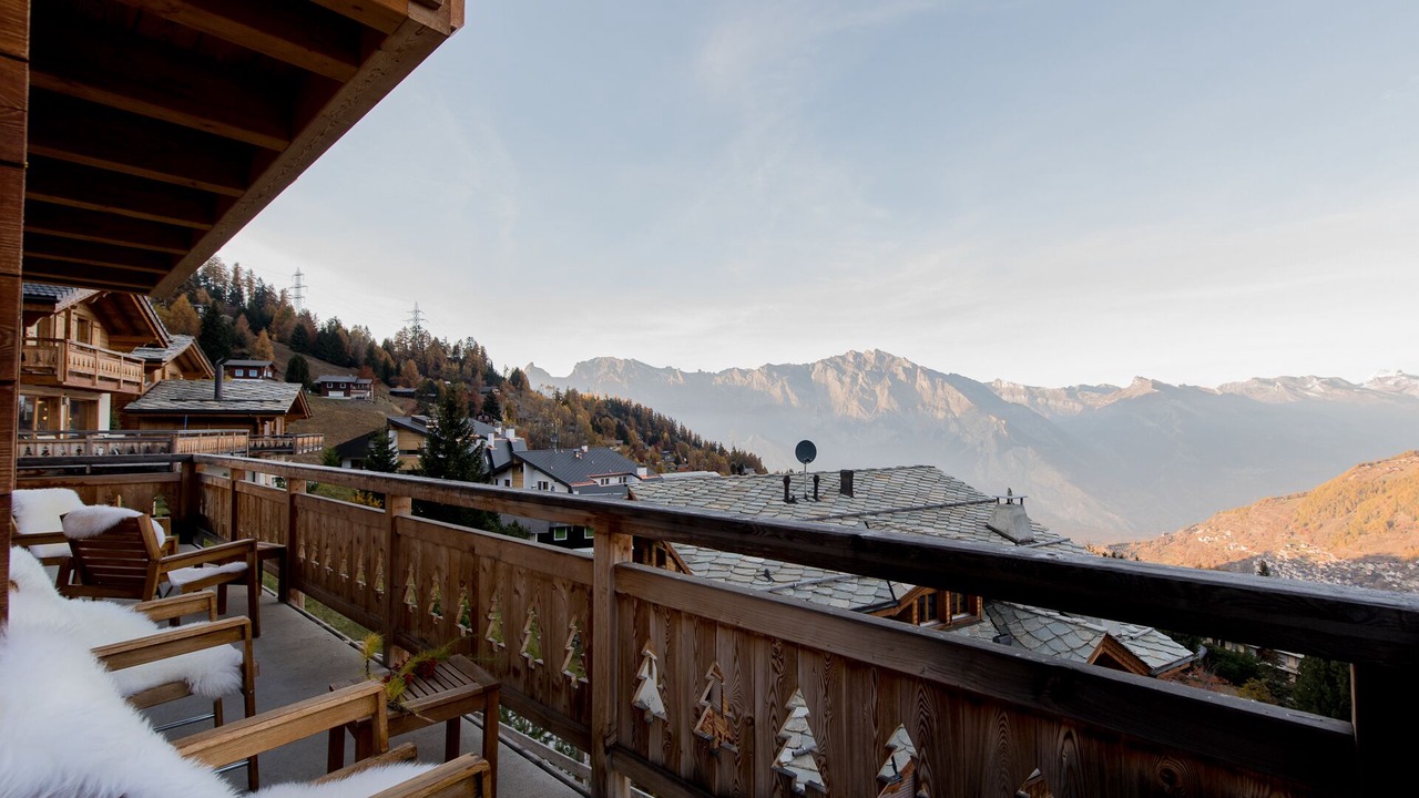 Photo of Patio Balcony in La Tzoumaz