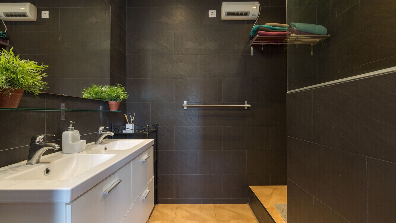Photo of Bathroom in El Poble-sec