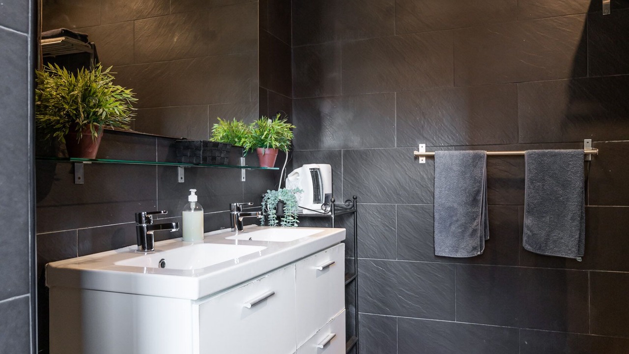 Photo of Bathroom in El Poble-sec