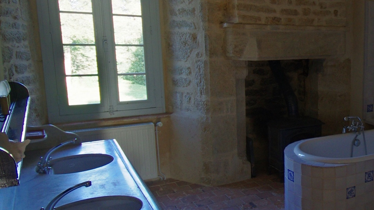 Photo of Bathroom in Pabu