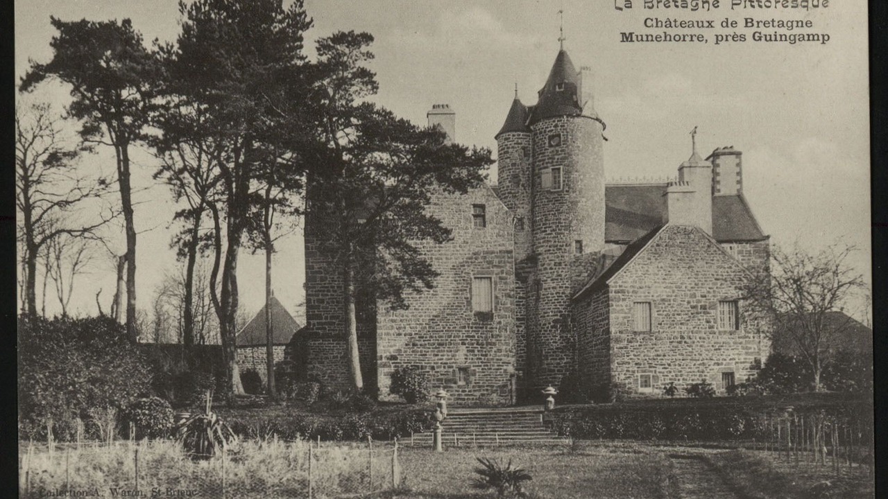 Photo of Others in Pabu