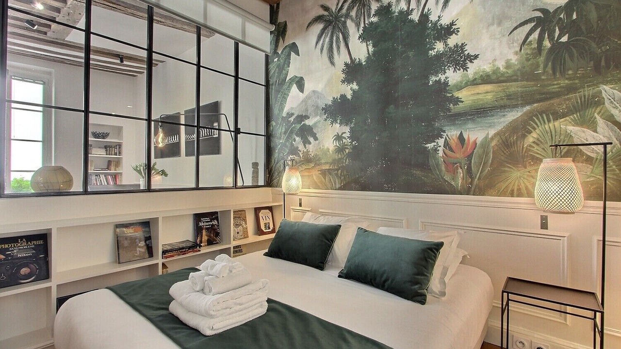 Photo of Bedroom in 6th Arrondissement