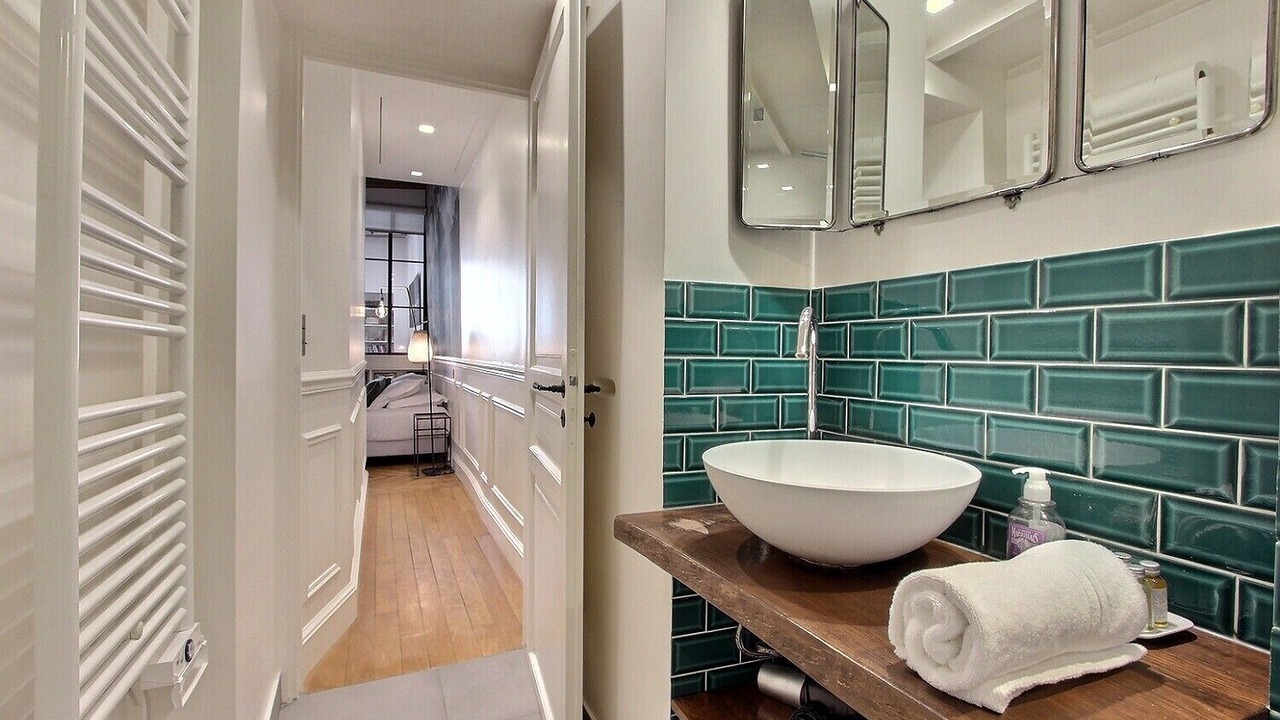 Photo of Bathroom in 6th Arrondissement