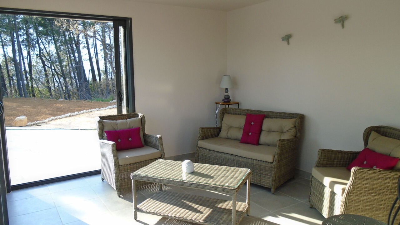 Photo of Livingroom in Saint-Julien-de-Peyrolas