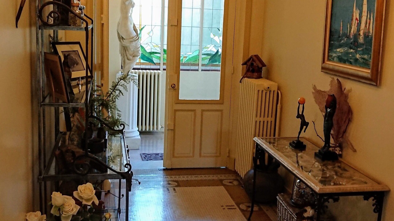 Photo of Others in Le Celle-Saint-Cloud