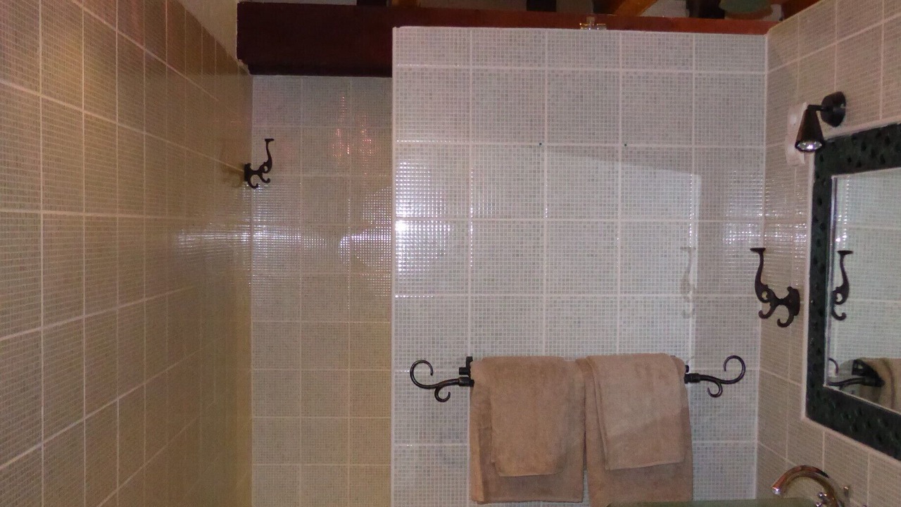 Photo of Bathroom in Beaumont-du-Perigord