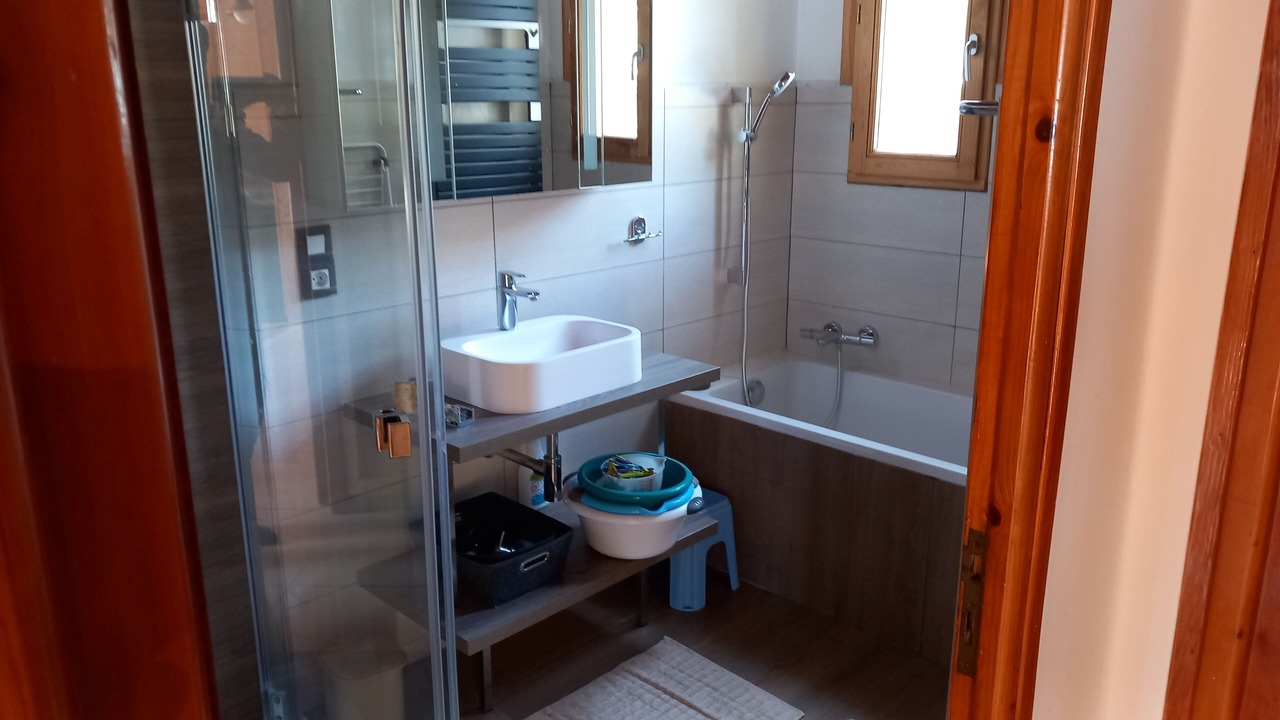 Photo of Bathroom in Superbolquere