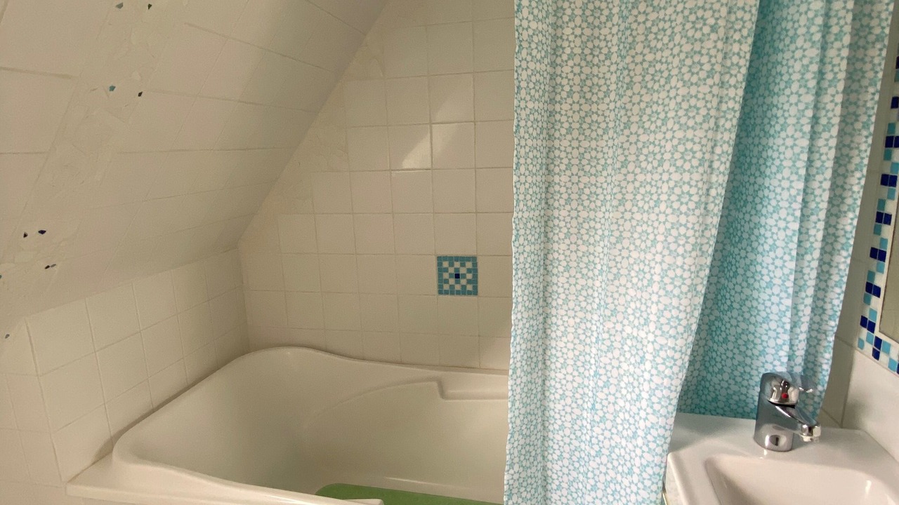 Photo of Bathroom in Verneuil-sur-Indre