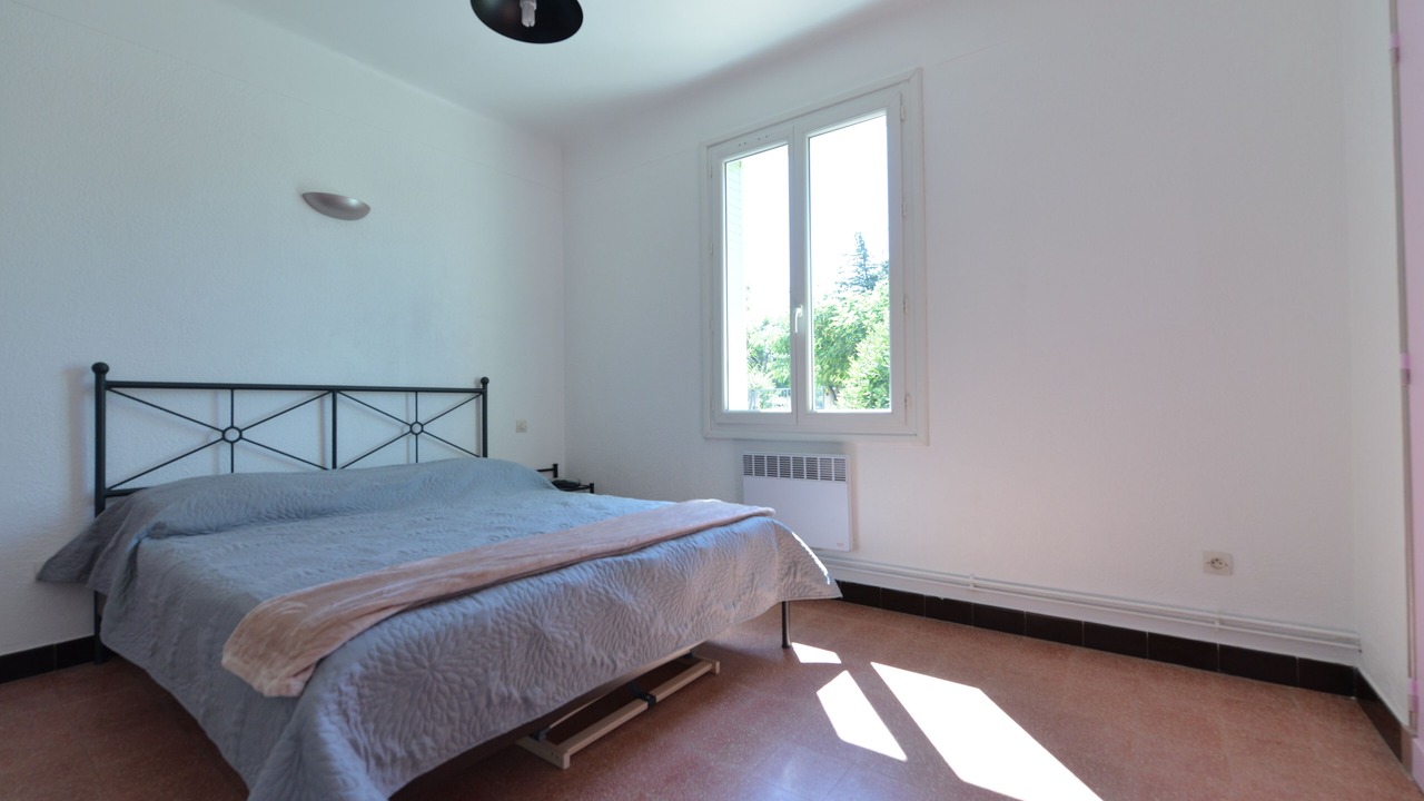 Photo of Bedroom in Sorgues