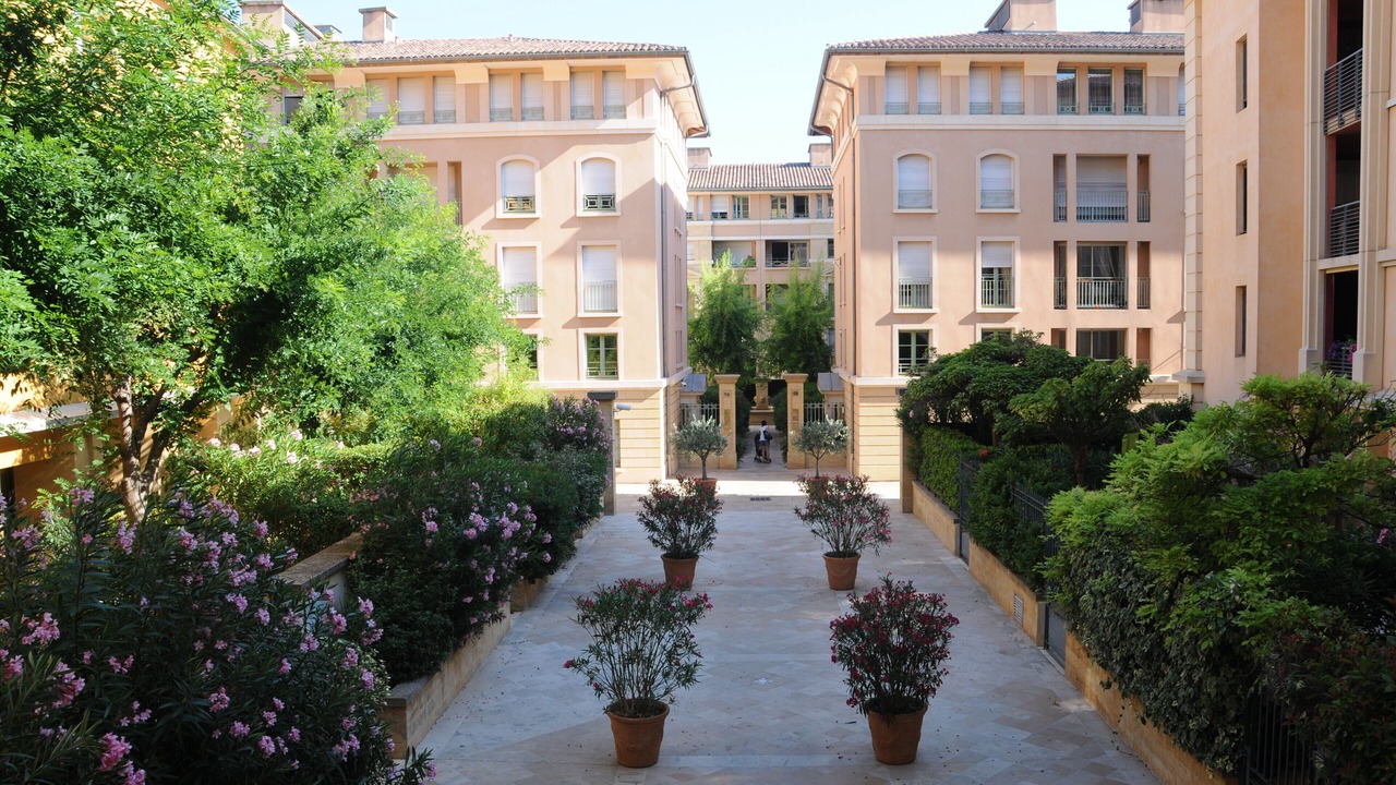 Photo of Outdoor in Mazarin Quarter