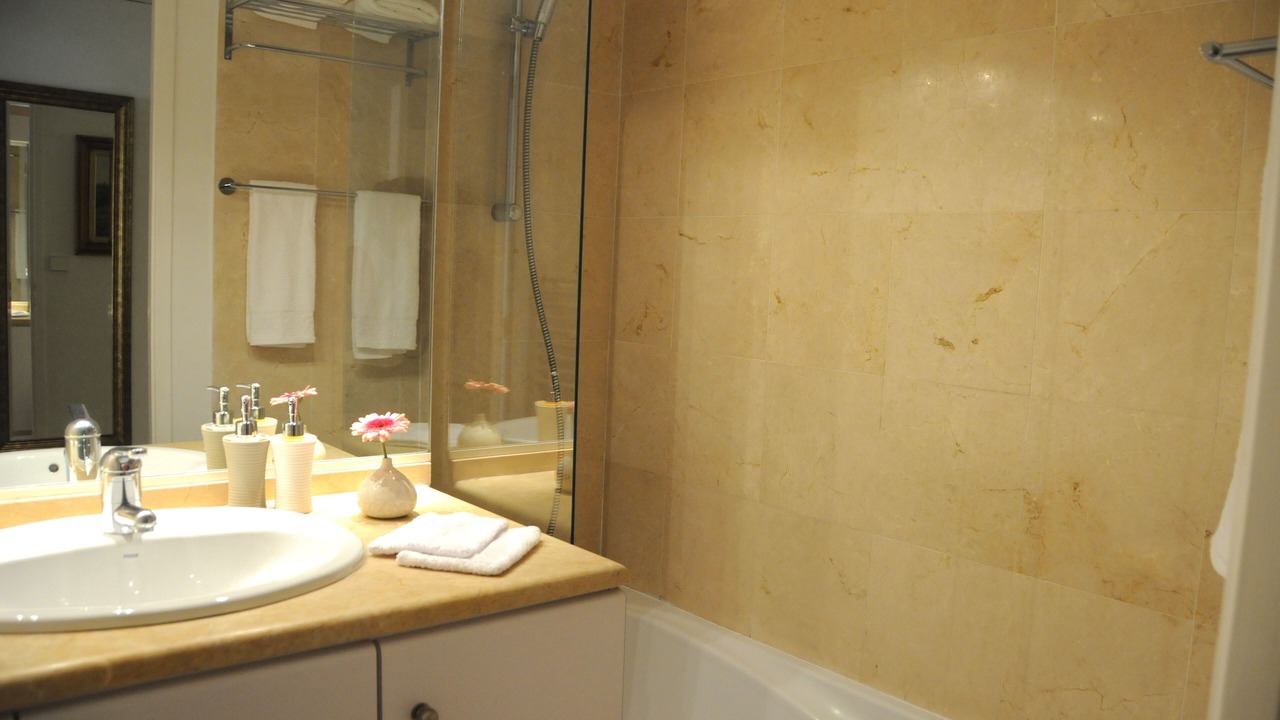 Photo of Bathroom in Mazarin Quarter