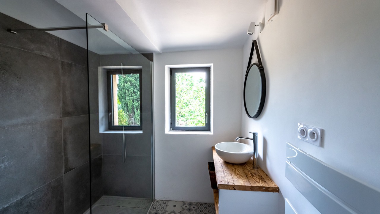 Photo of Bathroom in Eygalieres