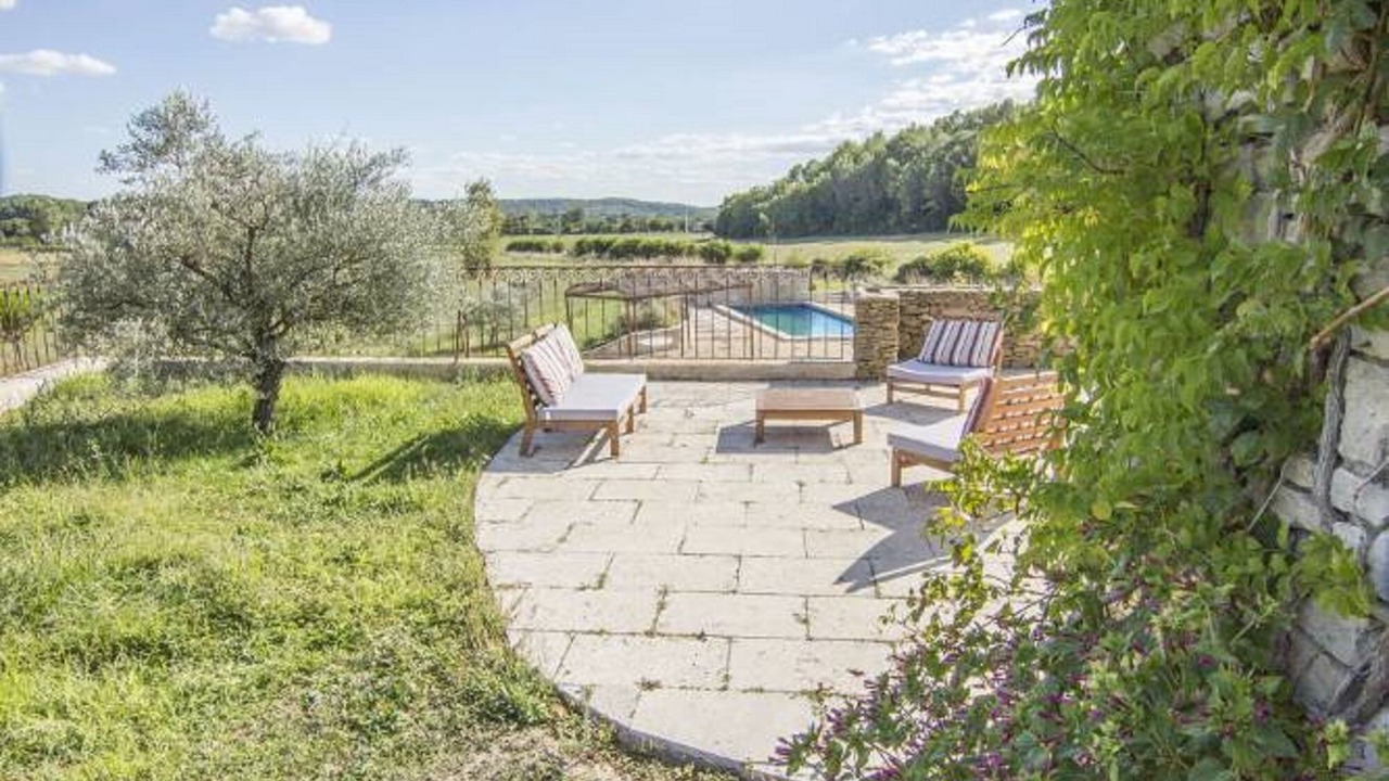 Photo of Patio Balcony in Saint-Hippolyte-de-Caton