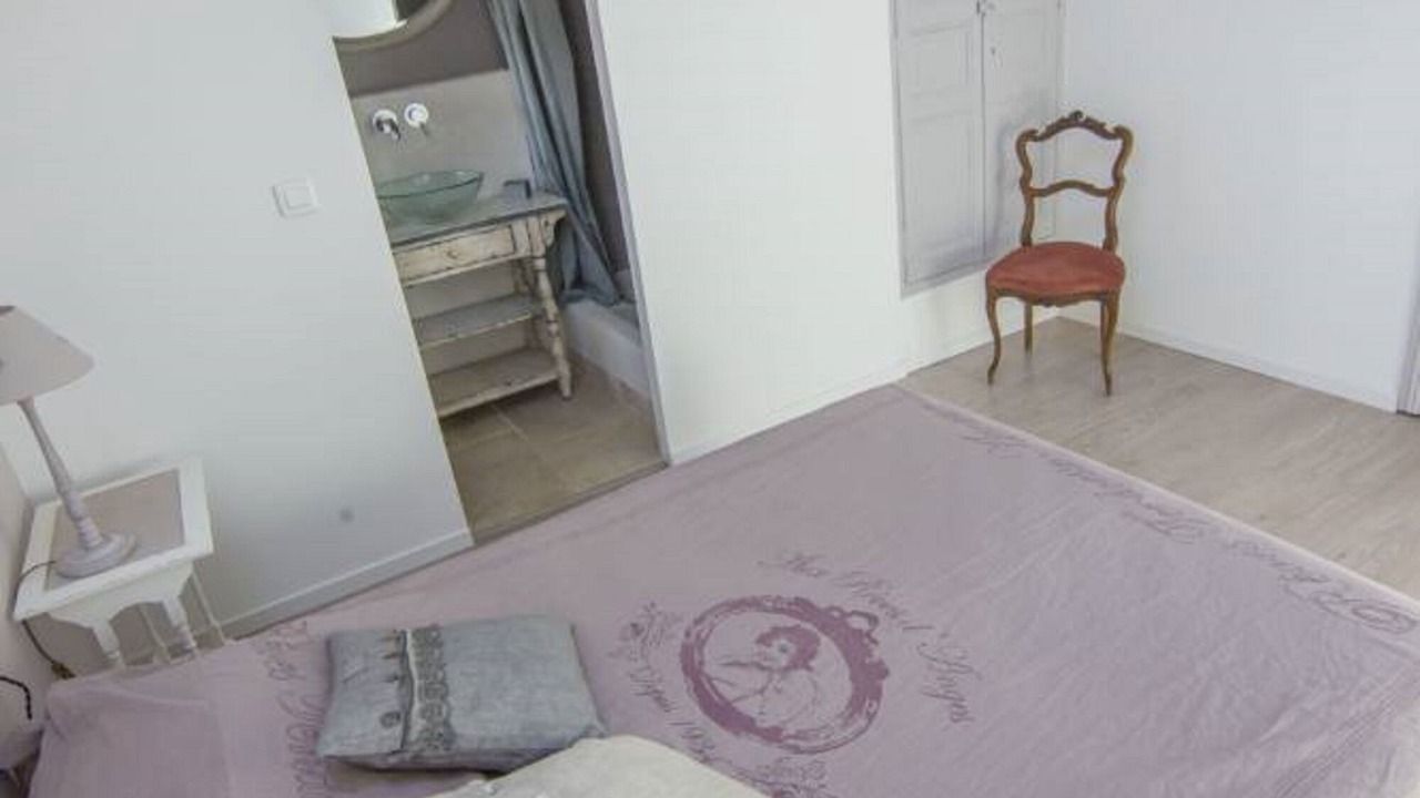 Photo of Bedroom in Saint-Hippolyte-de-Caton
