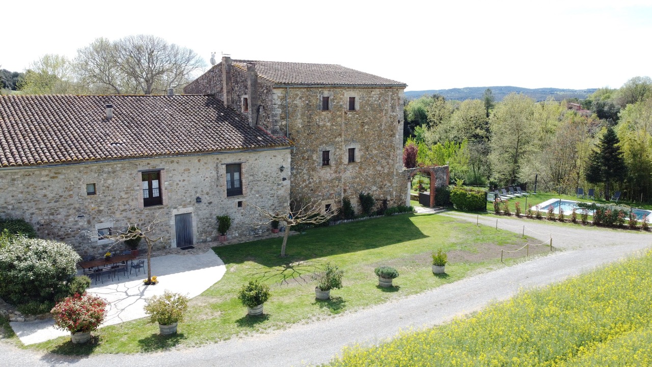 Photo of Outdoor in Maia de Montcal