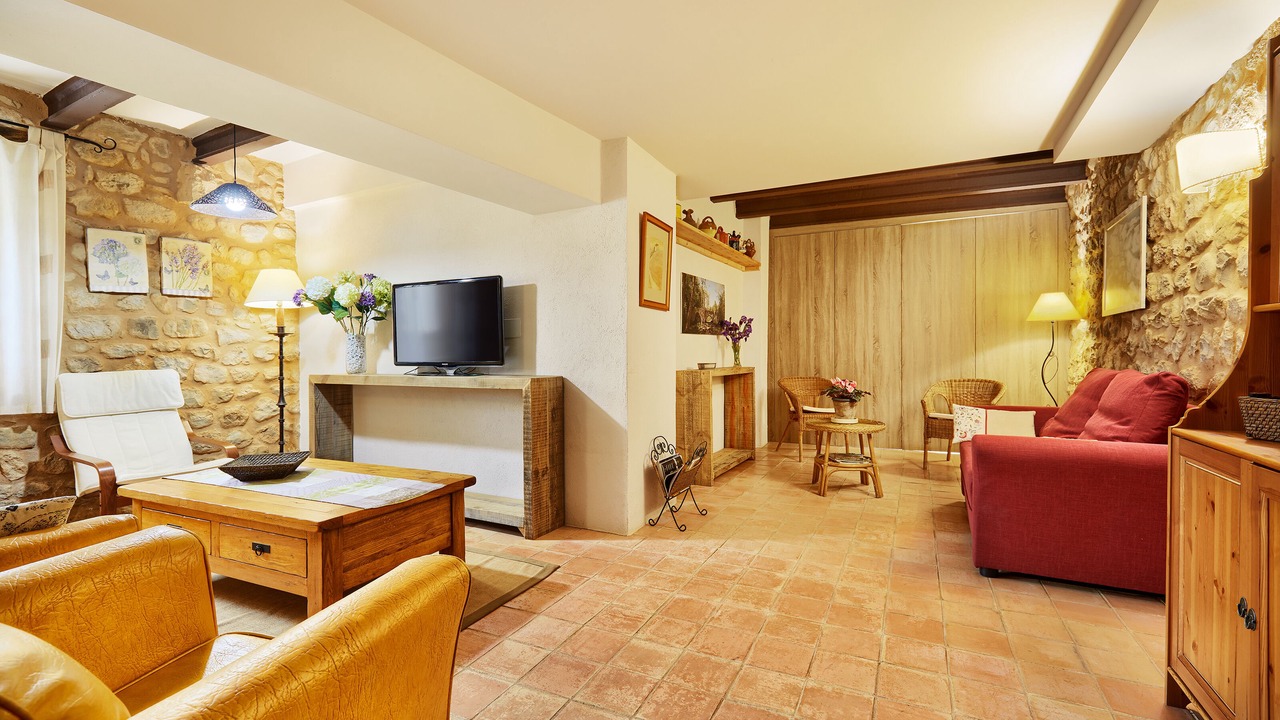 Photo of Livingroom in Maia de Montcal