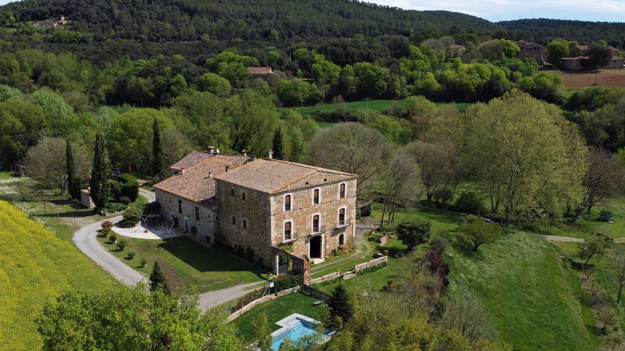 Photo of Outdoor in Maia de Montcal