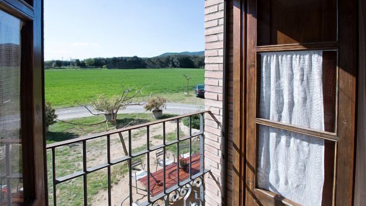 Photo of Outdoor in Maia de Montcal
