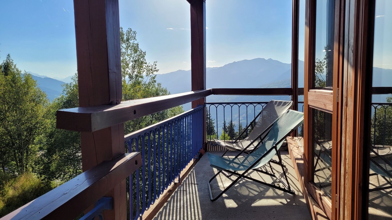 Photo of Outdoor in Arc-1800