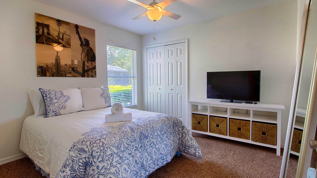 Photo of Bedroom in Orange Tree