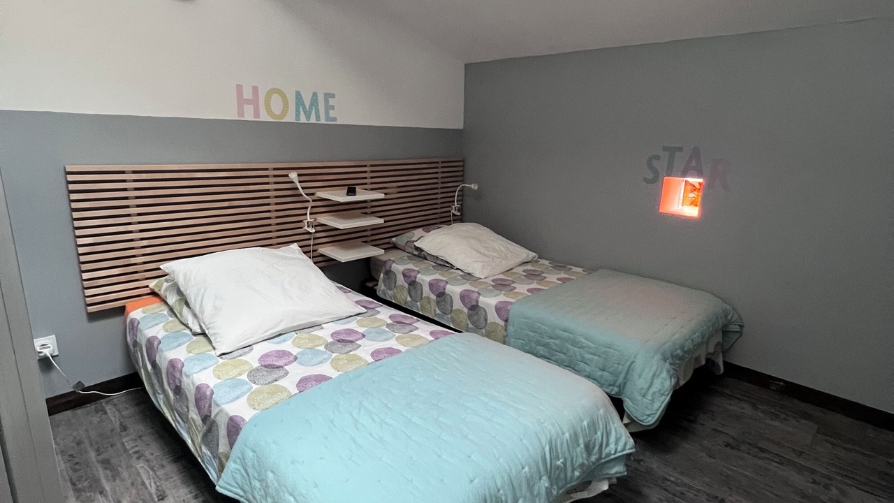 Photo of Bedroom in Castelnau-de-Guers