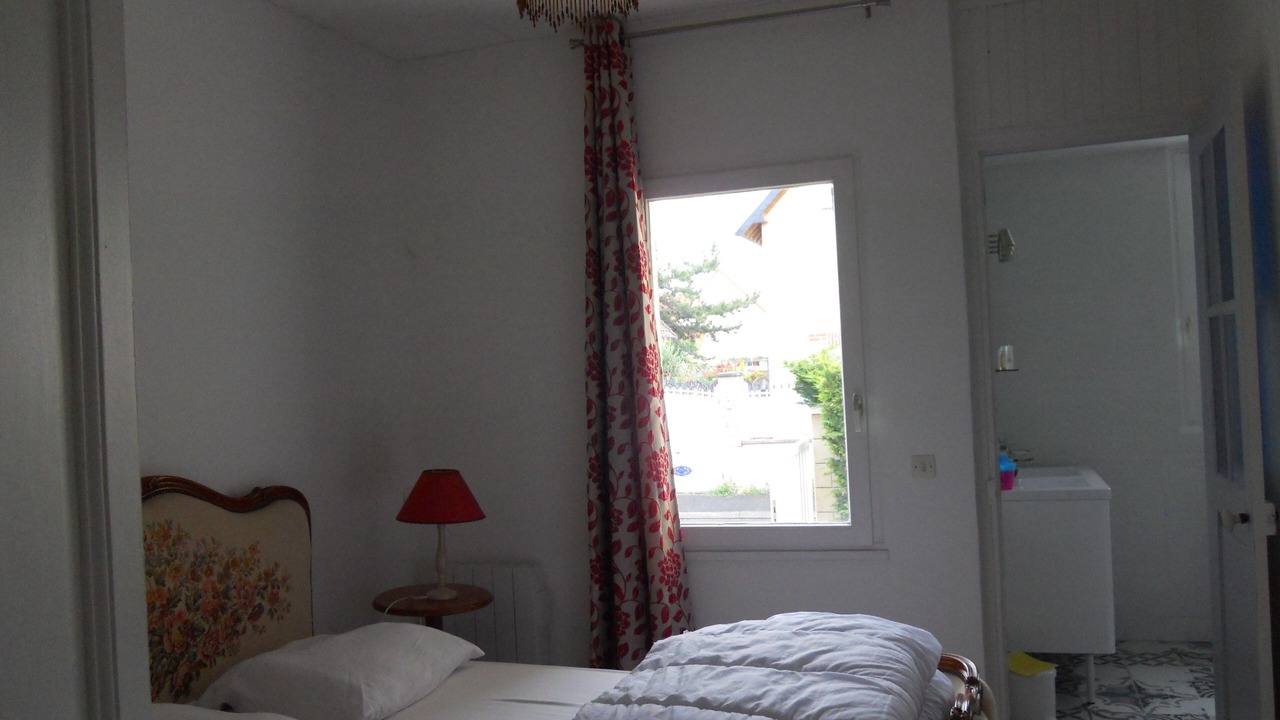 Photo of Bedroom in Ouistreham