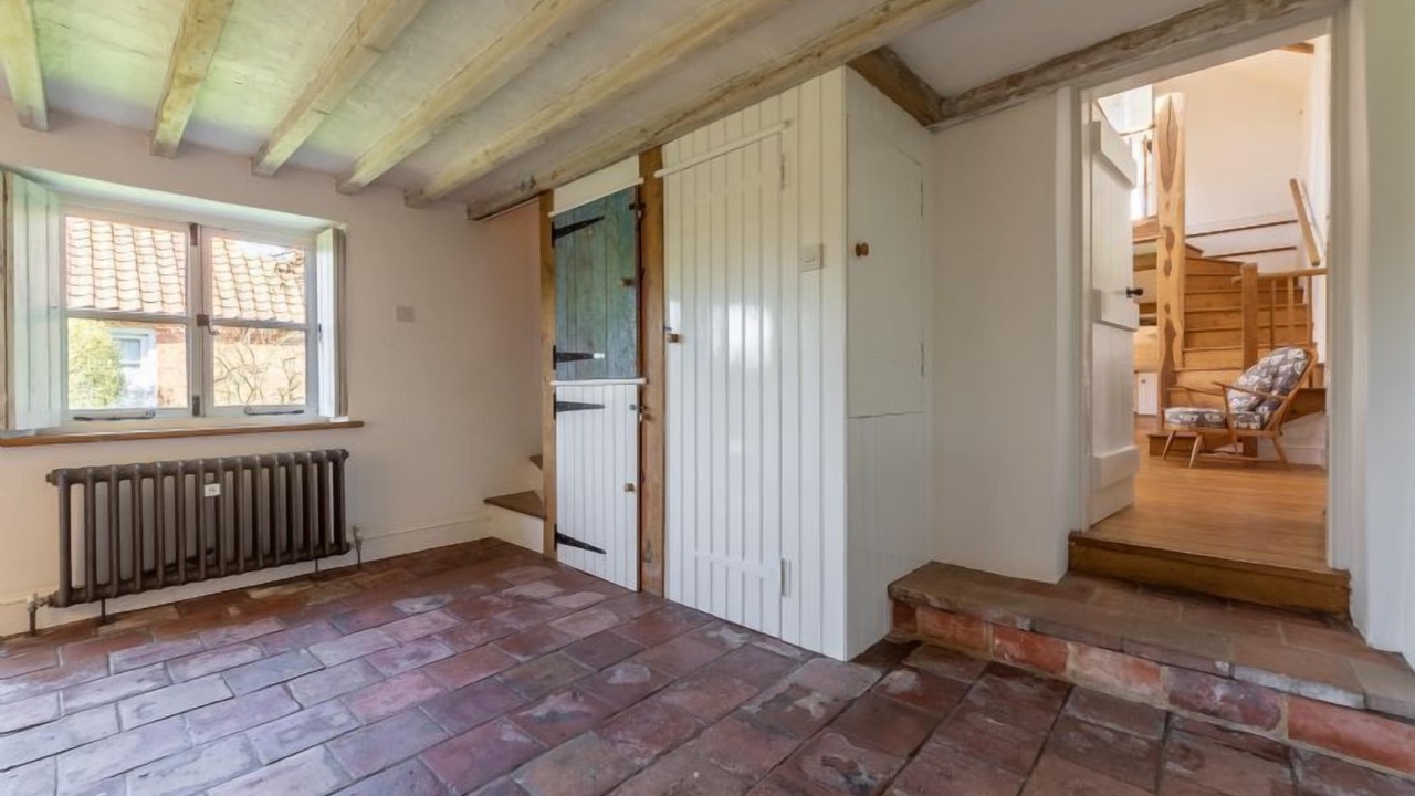 Photo of Others in Field Dalling