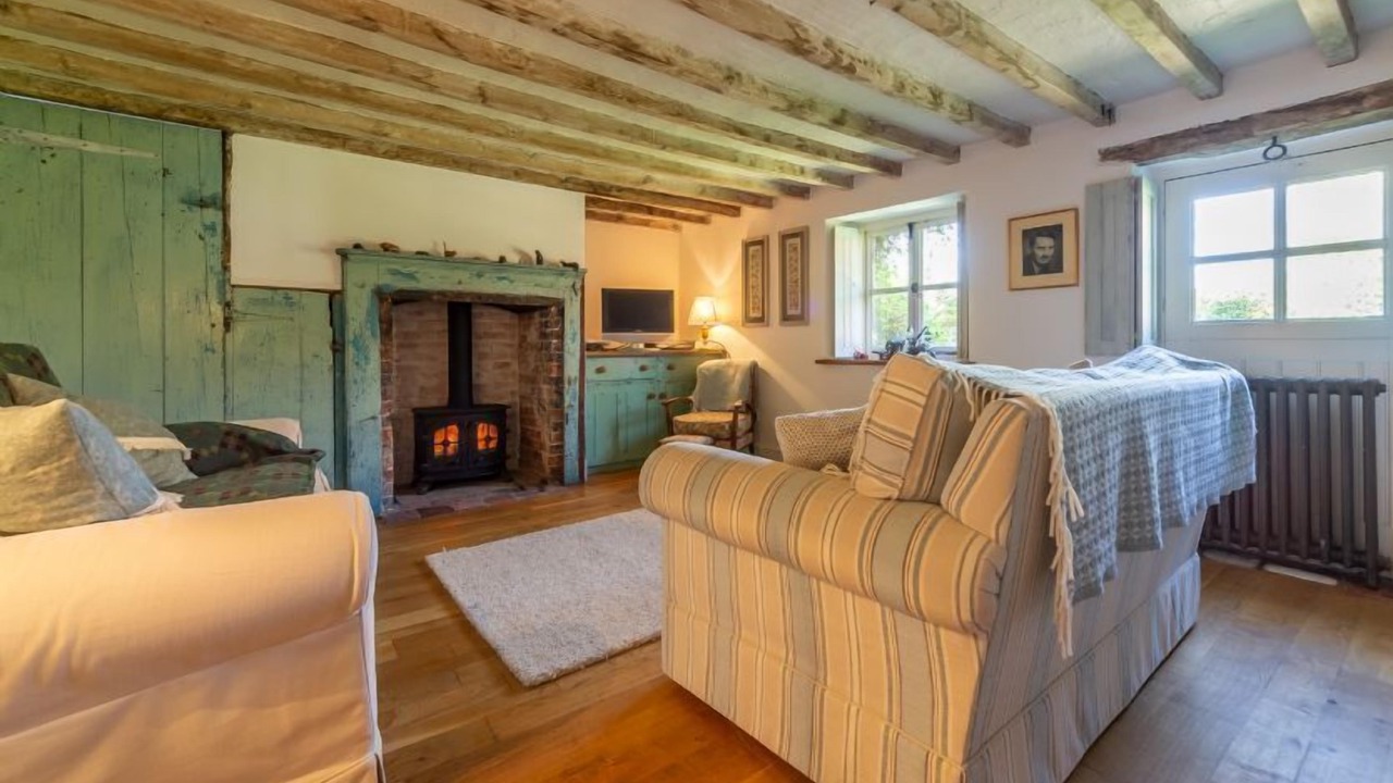 Photo of Others in Field Dalling